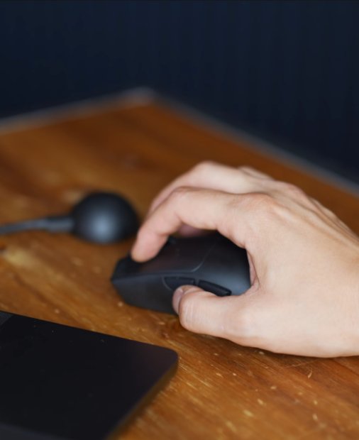 REVIEW Razer Viper V4 Pro - atât de ușor încât strică experiența cu alți mauși