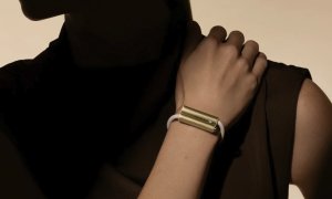 Cofondatorii Fitbit lansează o brățară de fitness cu design diferit. Românul Daniel Rizea coordonează zona de software