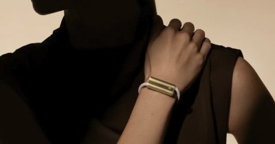 Cofondatorii Fitbit lansează o brățară de fitness cu design diferit. Românul Daniel Rizea coordonează zona de software