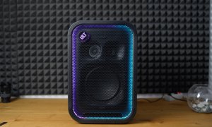 Sony ULT Tower 5: poate cel mai bun raport calitate-preț pentru boxe de petrecere și bass
