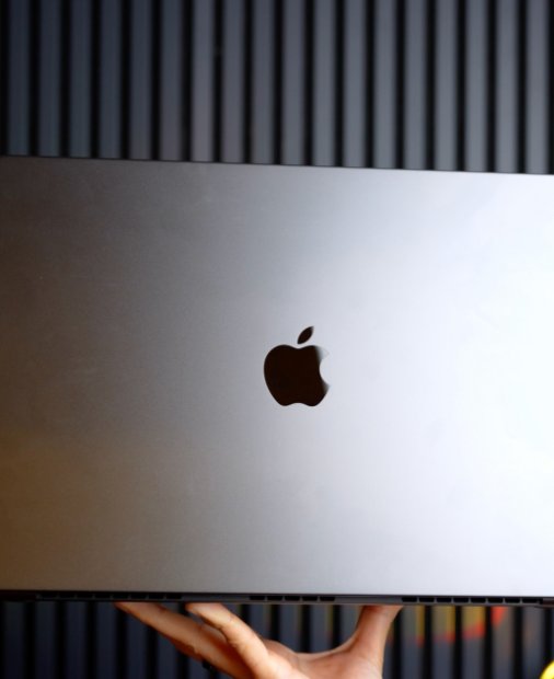 Apple pregătește 7 noi produse pentru octombrie: MacBook cu OLED și touchscreen, HomePod, iPad