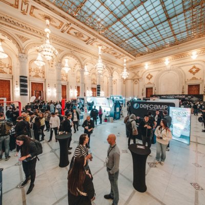 Peste 2.500 de specialiști în securitate cibernetică vin la București pentru DefCamp 2026