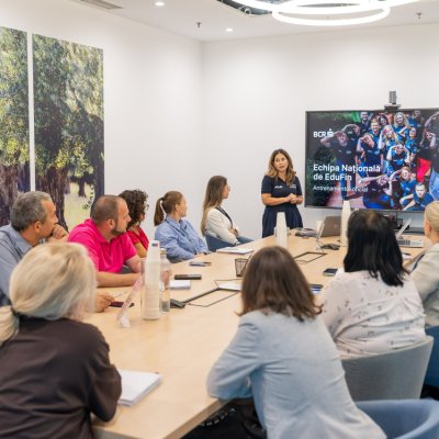 25.000 de oameni de la 550 de compani au participat la Naționala de Edu Fin organizată de BCR