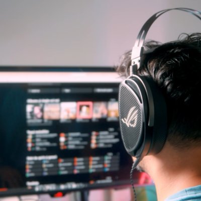 REVIEW ROG Kithara: căști de gaming care sună ca pentru <span class=