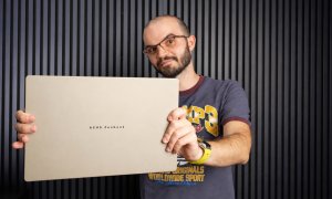 REVIEW ASUS ZenBook A14: laptop de 1 kg bun pentru birou și gaming