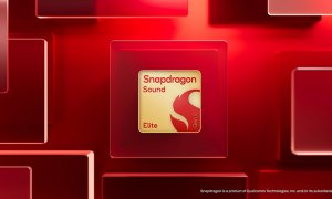 Qualcomm lansează un cip pentru căști sau ochelari echipați cu camere foto