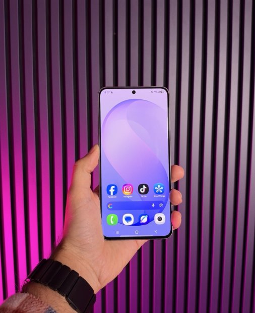 REVIEW Samsung Galaxy S26 FE: fanii Samsung cred că vor și altceva