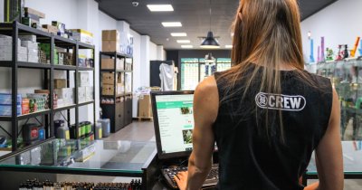 Cum construiești un stoc profitabil fără să blochezi banii afacerii