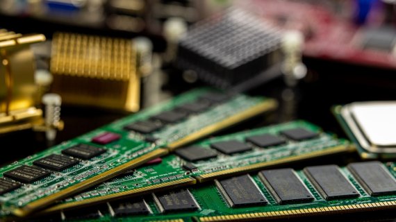 SK Hynix, profit record pentru producătorul de memorii în Q3 și deficitul va continua până în 2030